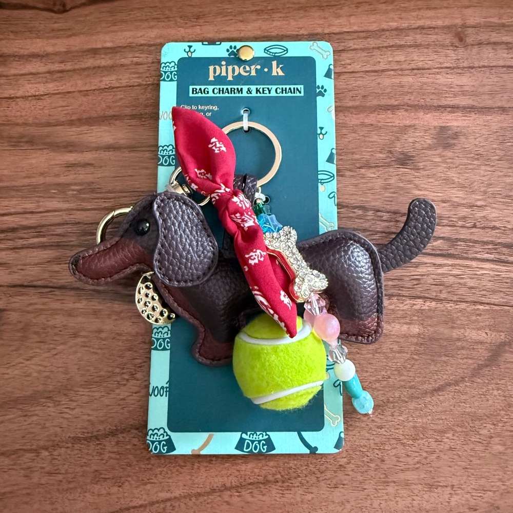 Piper K Dachshund Bag Charm‎ Keychain | Brand New🐾